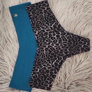 NWT Victoria's Secret Thongs Size Medium